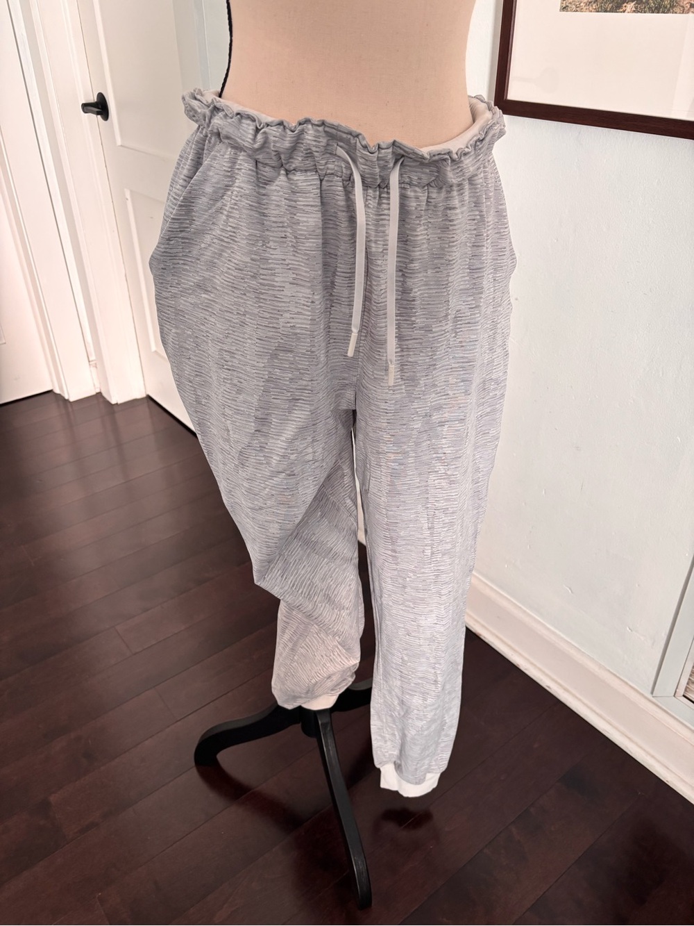 lululemon athletica Light Gray Textured Drawstring Joggers